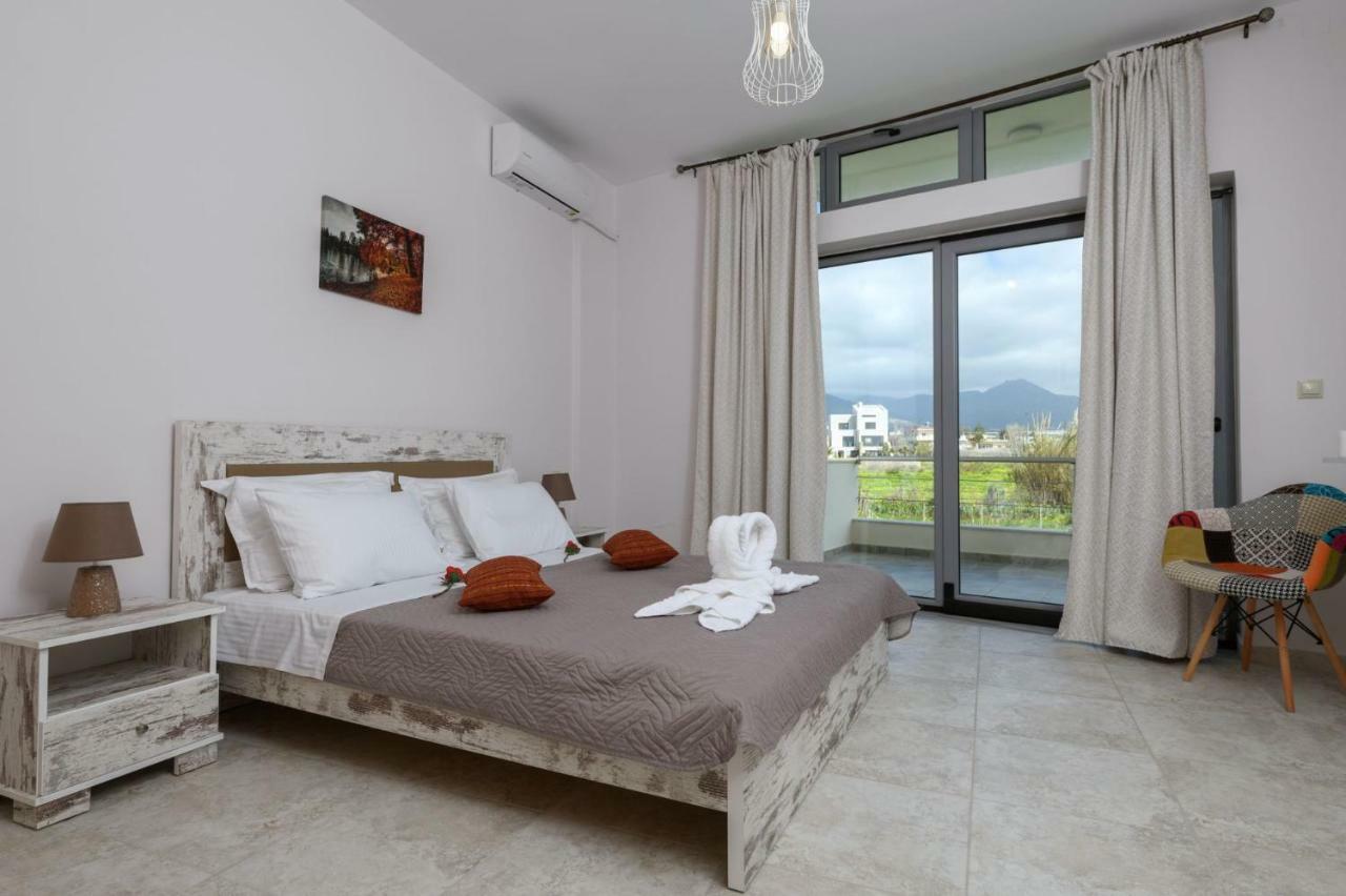 Coral Sea Apartment Kokkinos Pirgos Exterior photo